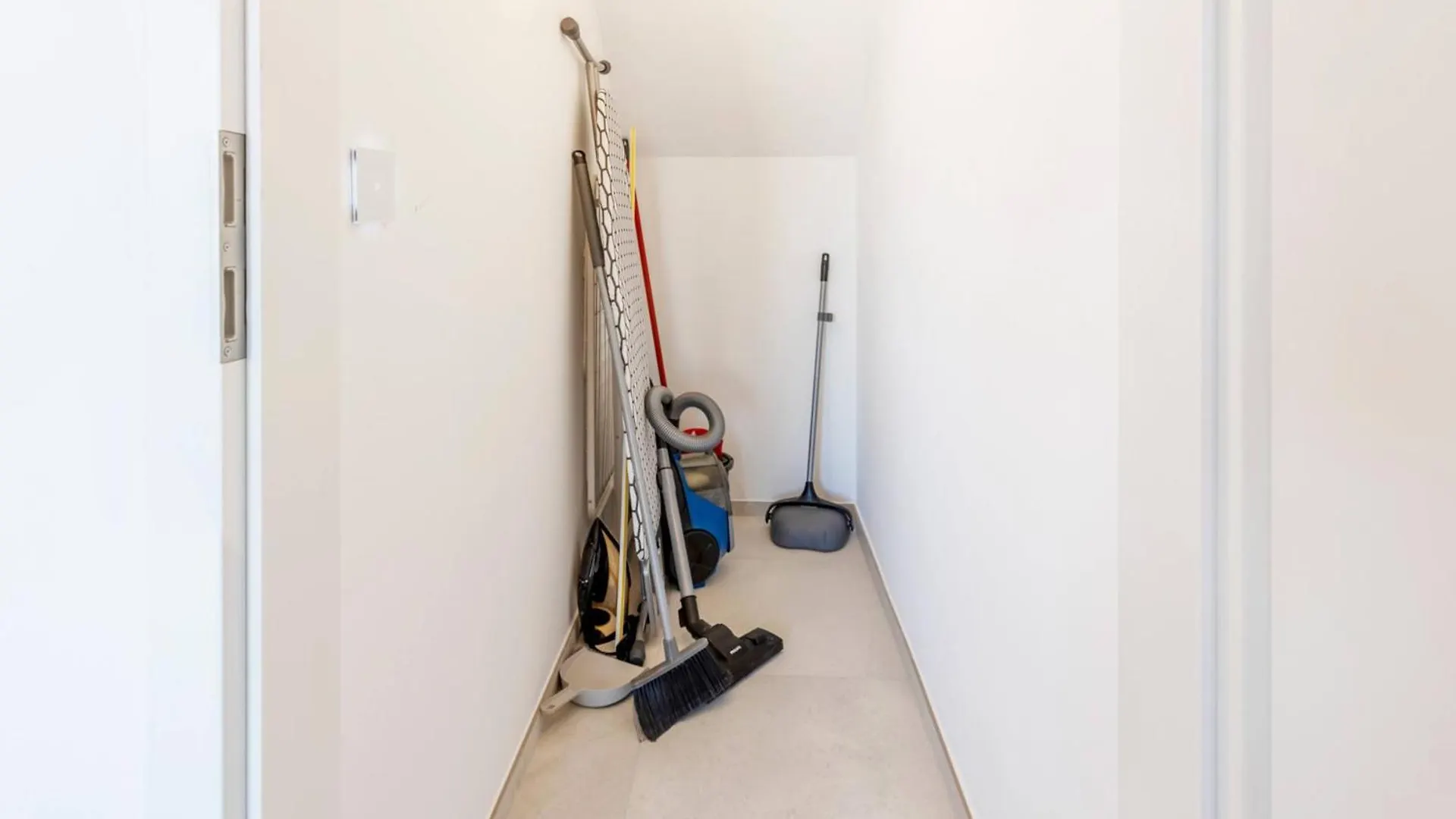 Apartment Bright 2Br Flat With Balcony & Comfort Sanem