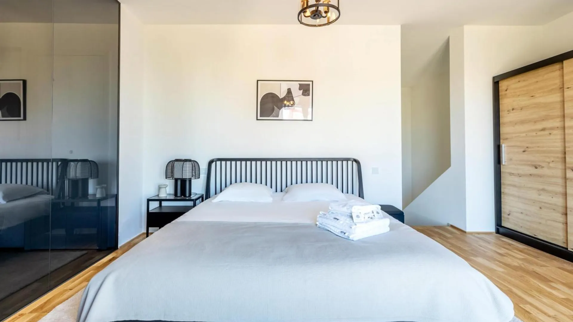 Bright 2Br Flat With Balcony & Comfort Sanem 0*,  Luxembourg